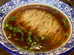 红汤面底-裕兴记•蟹黄面馆(人民广场店)