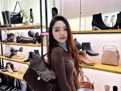 -王府井奥莱临潼小镇(临潼店)