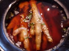 降龙凤爪-尚味小厨·瓦罐煨汤