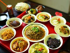 -蓝田九大碗民俗食府(蓝田店)
