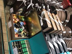 -VENCHI 闻绮(北京国贸商城店)