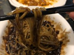 炸酱面-桃园中华料理炸酱面(燕儿岛路店)