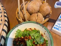 -包整·丝娃娃(一览甲秀楼风景店)