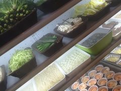 -锅儿欢海鲜火锅烤肉自助餐(东港凯虹店)