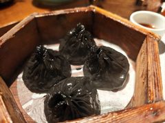 黑金灌汤小笼包-晓粤·惹味粤菜(凯德乐峰广场店)