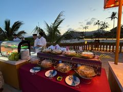 -亚龙湾希尔顿自助餐厅·海鲜·烧烤·沙滩BBQ·现场乐队