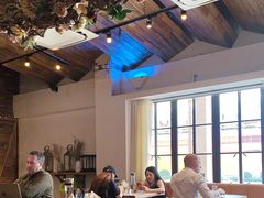 -Common Table · Brunch & Coffee