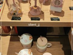-星巴克臻选(北京银泰店)