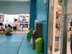 -小小王国亲子游泳俱乐部(锦辉中心)