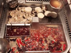 -海底捞火锅鲜切牛肉主题店(长寿路店)