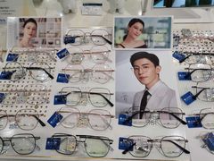 -标准眼镜·蔡司官方授权店(塘沽远洋未来汇店)