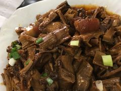 -临街徽菜馆·正宗黄山味