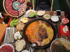 -周小明火锅(黑金冠社区店)