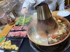 -果松木炭酸菜铜火锅·外婆参鸡汤