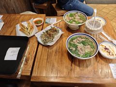 -云阿蛮云南生烫牛肉米线(奉贤路店)