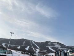 -鳌山滑雪度假区
