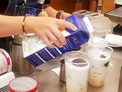 蹦迪波波球-Seesaw Coffee(上海国金中心店)
