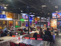 -马路牙子烧烤音乐酒馆(望京店)