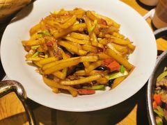 -吃饭皇帝大土家民族菜(正大广场店)