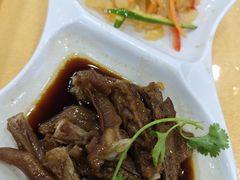 -鹏城人家海鲜酒家·23年老字号(较场尾店)