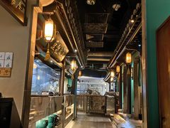 -佬麻雀·新湘菜(东方宝泰店)