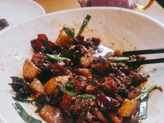 -隔壁老王·家常云南菜(花巷店)