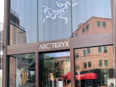 -ARC'TERYX始祖鸟(北京王府中环店)