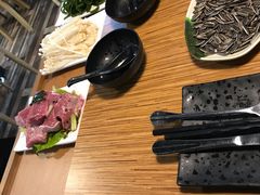 -陆记牛庄·碳锅龙虾烧烤(爱上花园店)