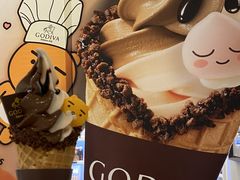 黑巧克力白桃双重口味冰淇淋-GODIVA(恒隆广场店)