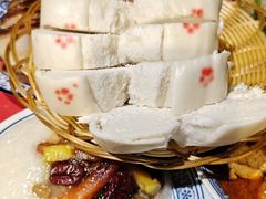 -蓝田九大碗民俗食府(蓝田店)