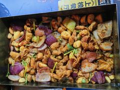 -老东镇啤酒屋海鲜加工·蒸汽海鲜·海鲜烧烤(台东店)