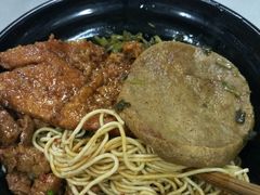 拌面加大排、素鸡、辣肉-小无锡面馆