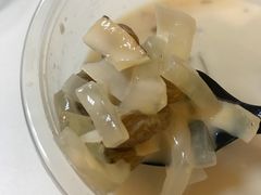 -志龙皇冠吃货椰子铺