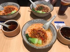 -俏凤凰(美林M·LIVE天地东座店)