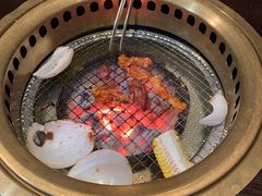 -山川小町·极番烧肉(新地假日广场店)