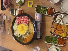 -WOW LUCKY创意韩料(龙阳广场店)