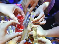 -喜鹊音乐酒馆(西街店)