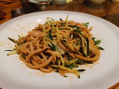 捞汁莜面-恋湘小镇(纺织大厦店)