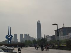 -泉城广场