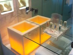 -上海滴水湖皇冠假日酒店