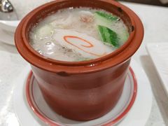 -香港新发烧腊茶餐厅(水围店)