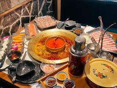 -新哥老官·畅吃123·美蛙世界(苏宁广场店)