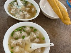 -张阿三馄饨店
