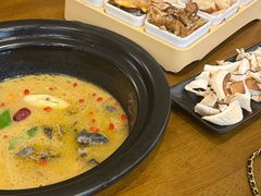 -菌乡缘·野生菌蒸汽鱼火锅(江边夜市店)