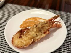 -广州万富希尔顿酒店·感趣自助餐厅·金秋蟹宴生蚝海鲜刺身