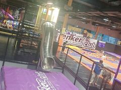 -Tenker Club弹刻极限主题公园 · 蹦床 · 团建 · 生日派对(大关店)