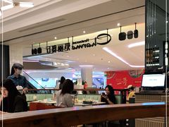 -港丽餐厅(高德置地店)