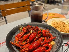 -肥肥虾庄·金牌油焖大虾(杨园滨江时代walk店)