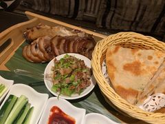 熏肘子卷烙饼套餐-花家怡园
