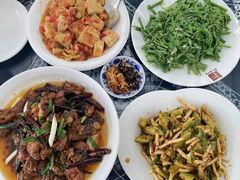 -瑞丰园庭院餐厅·白族传统家常菜